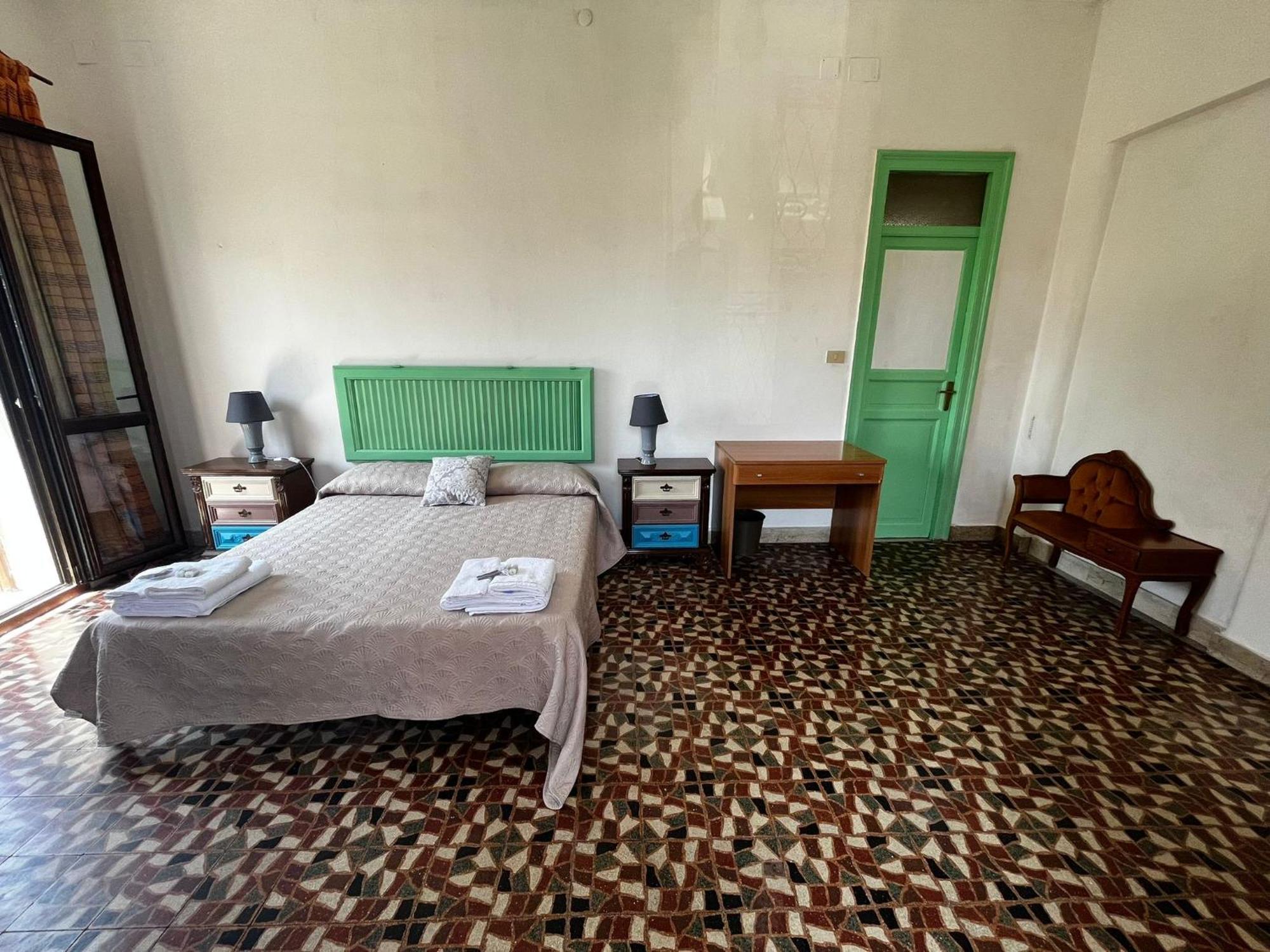 Mille Lire Peppe'S Home Palermo Exterior photo